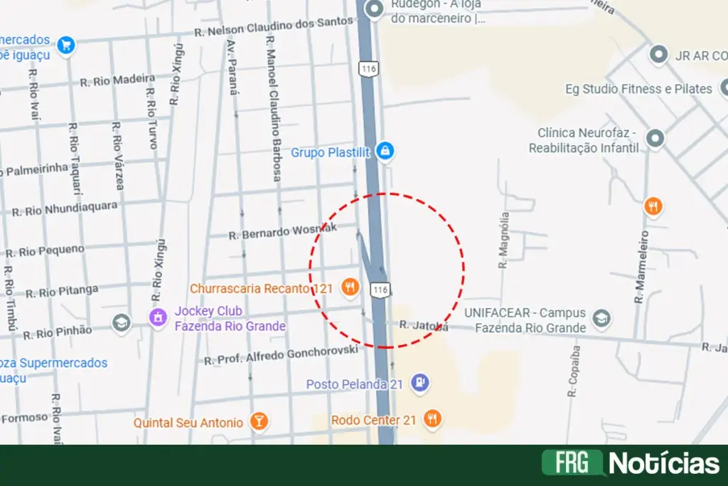 Mapa da região central de Fazenda Rio Grande, Paraná, destacando a rodovia BR-116. Um círculo tracejado vermelho indica o local do futuro viaduto no cruzamento com a Rua Jatobá, próximo ao Posto Pelanda 21 e à Unifacear. O logótipo do FRG Notícias está no canto inferior direito.