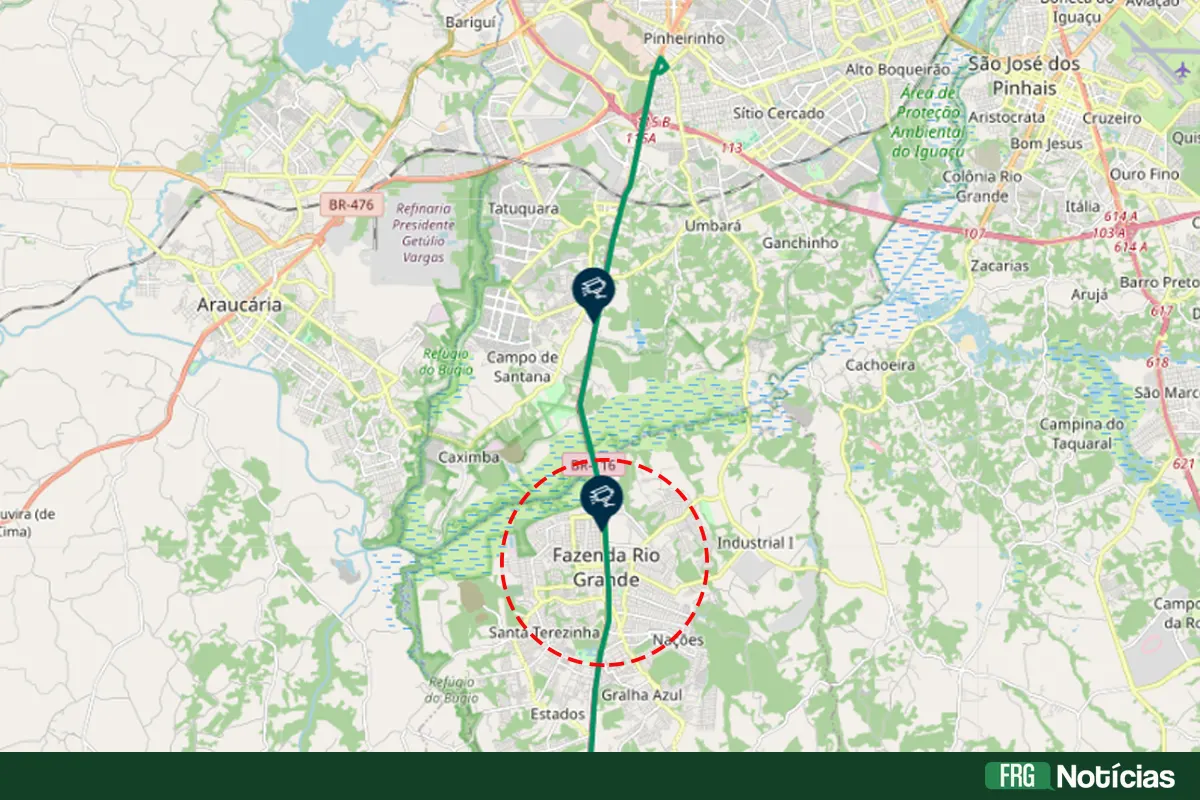 Mapa de satélite mostrando o trajeto da rodovia BR-116 conectando Curitiba a Fazenda Rio Grande. Uma linha verde destaca a rodovia, com dois ícones de pedágio indicando praças de cobrança. Um círculo tracejado vermelho destaca a área urbana de Fazenda Rio Grande. O logo do FRG Notícias está no canto inferior direito.